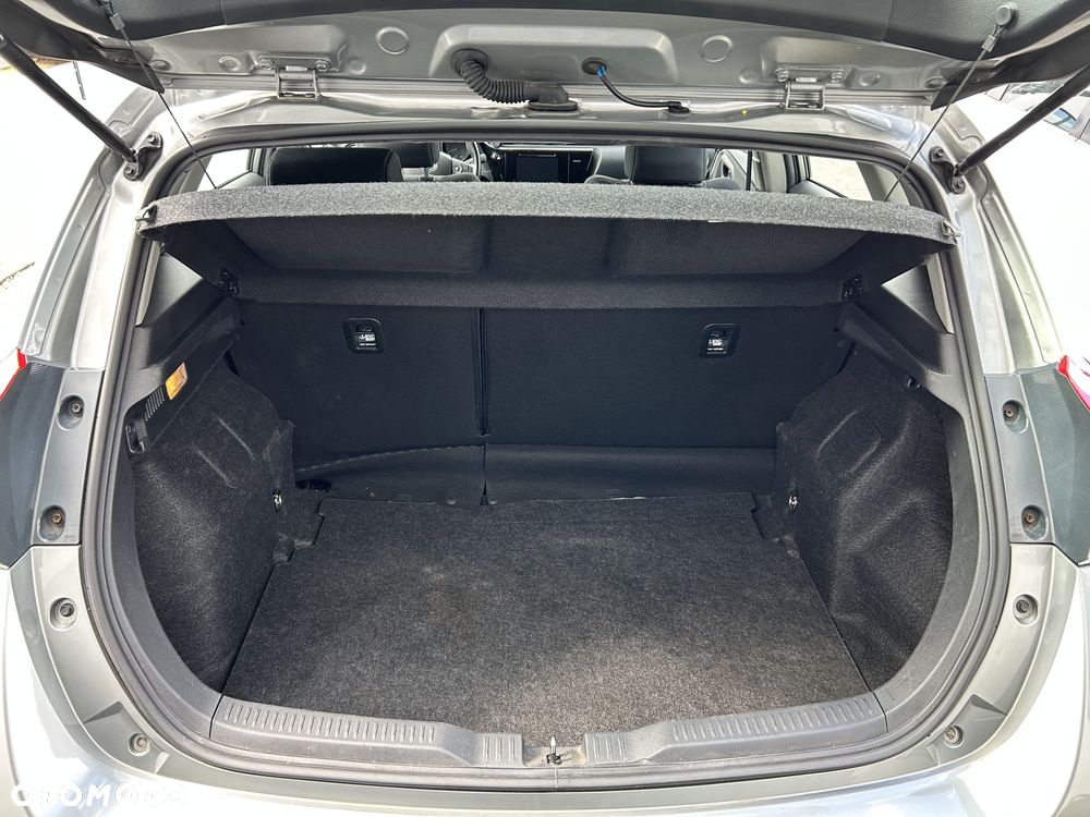 Toyota Auris 1.6 Classic Plus - 2