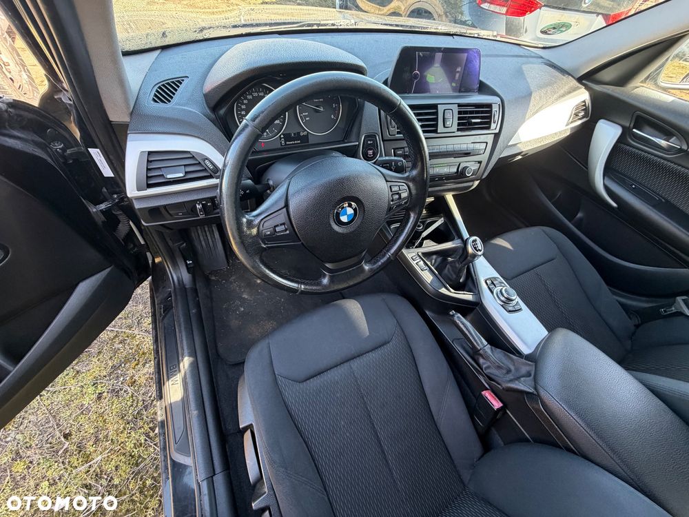 BMW Seria 1 120d - 6