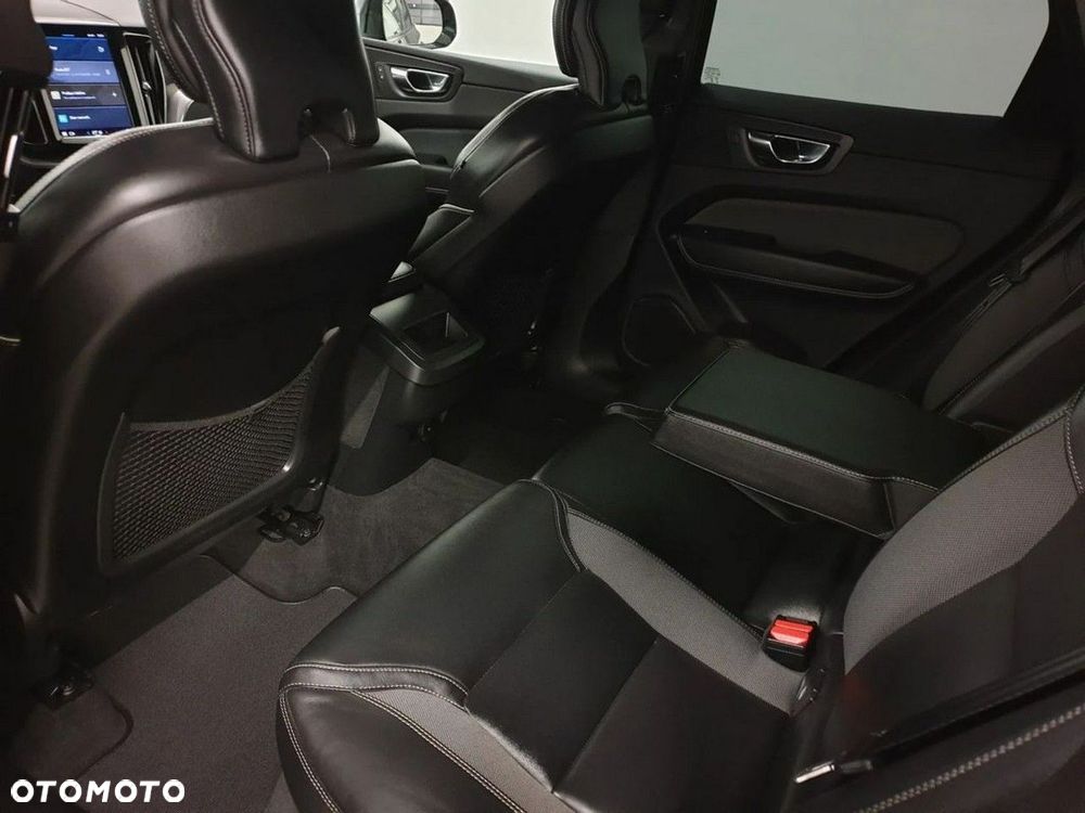 Volvo XC 60 B4 D Geartronic RDesign - 25