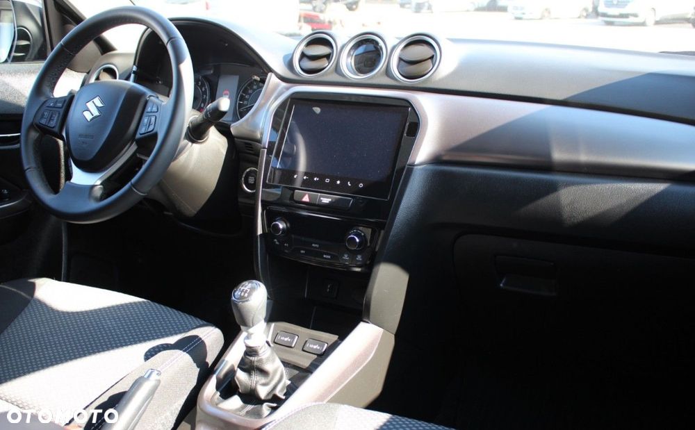 Suzuki Vitara - 18