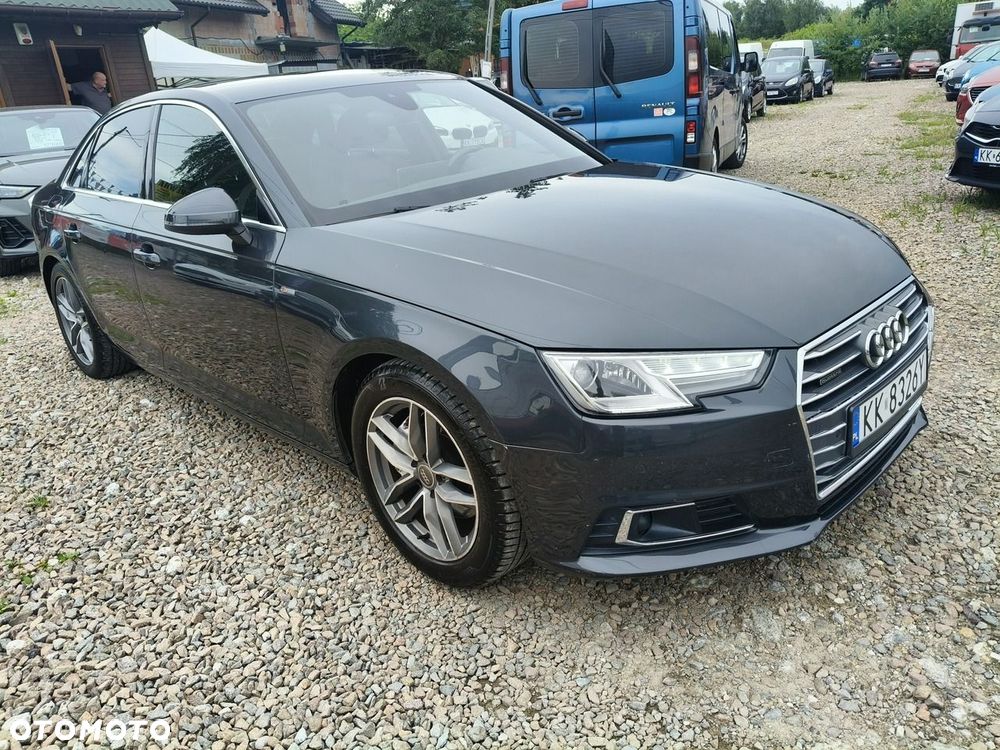 Audi A4 Limousine - 4