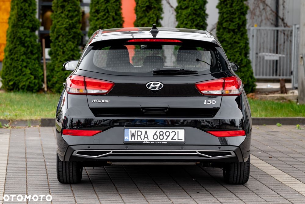 Hyundai i30 1.5 T-GDI 48V Premium DCT - 12