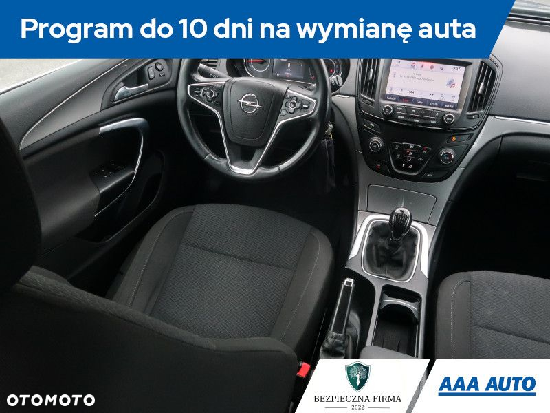 Opel Insignia - 8