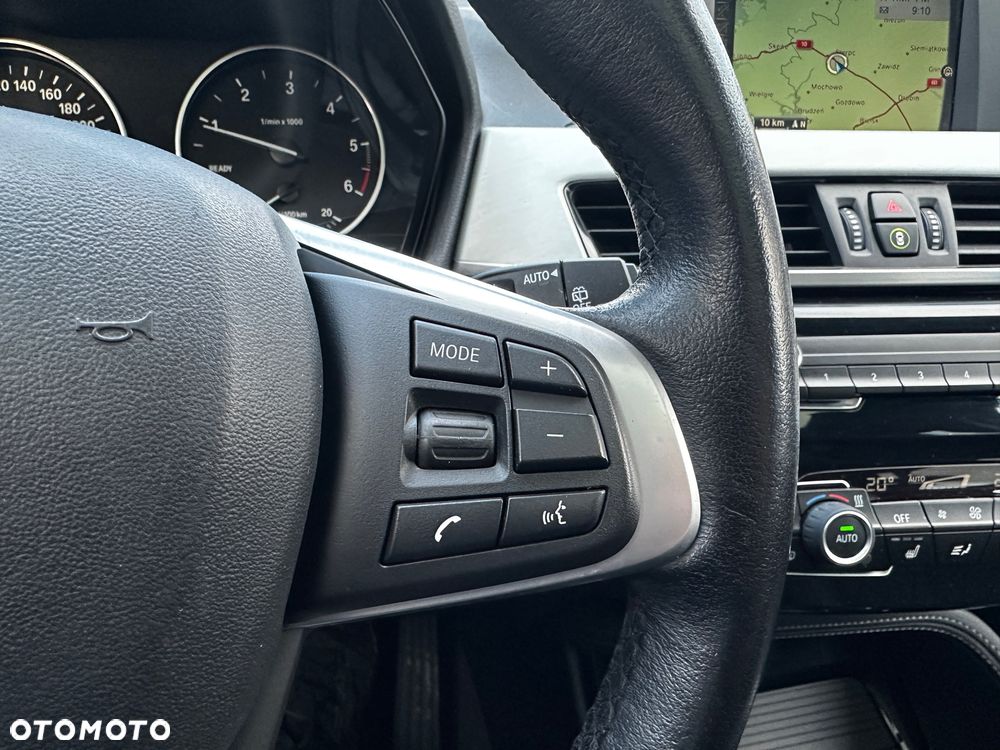 BMW X1 sDrive18d xLine - 26