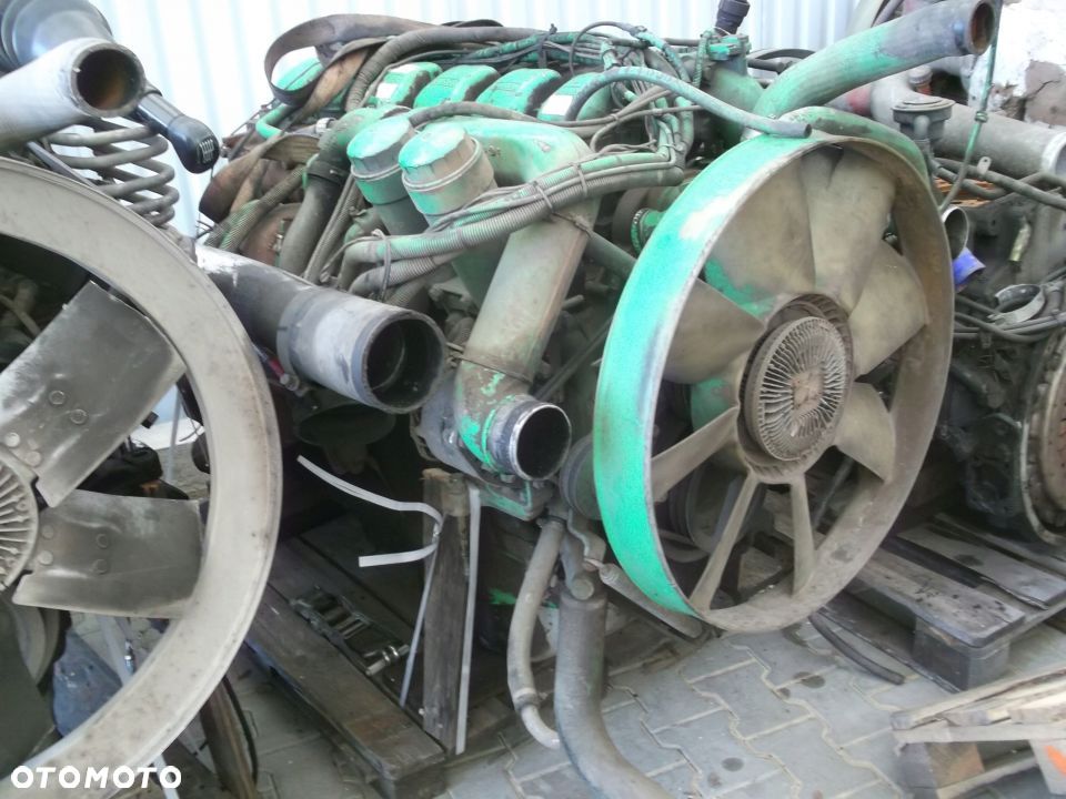 Silnik Man F2000 403KM typ D2866 LF20 mały przebie - 1