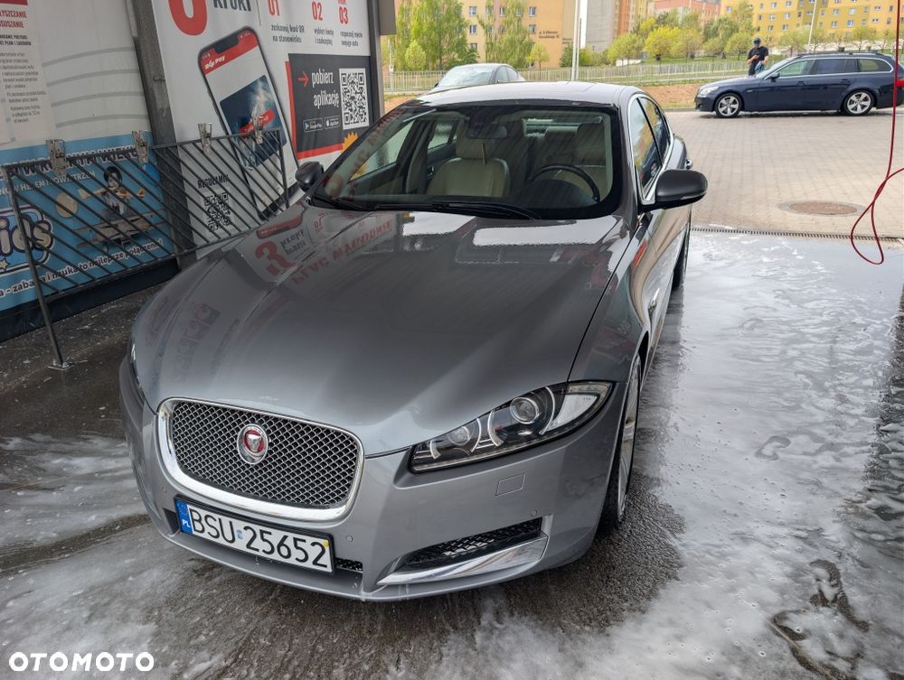 Jaguar XF - 1