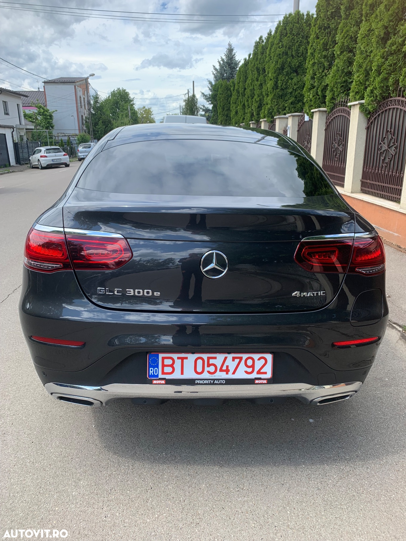 Mercedes-Benz GLC Coupe 300 e 4Matic 9G-TRONIC Exclusive - 18