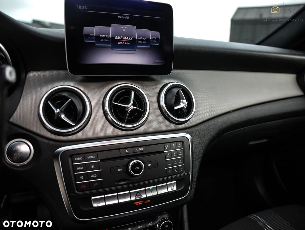 Mercedes-Benz CLA 220 d 7G-DCT - 28