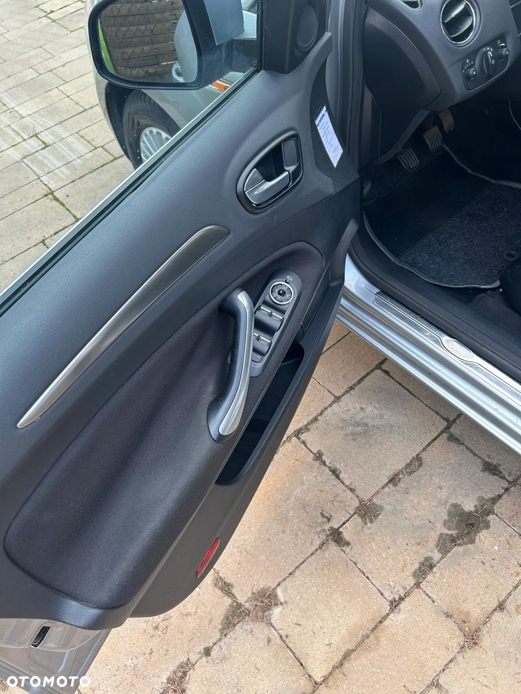 Ford Mondeo - 11