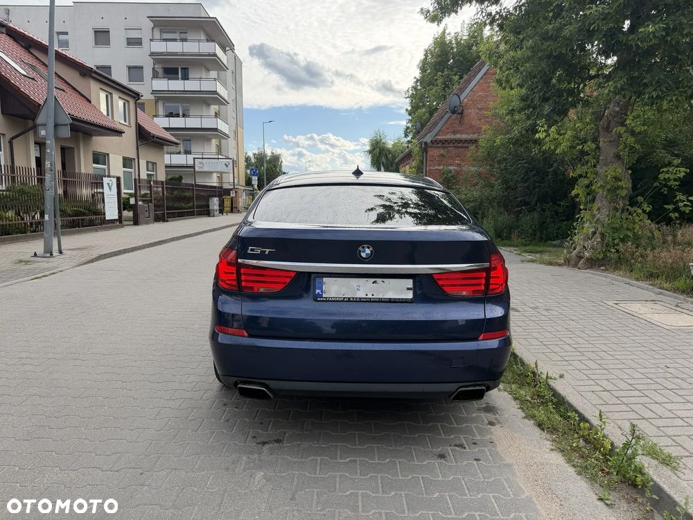 BMW 5GT 550i - 3