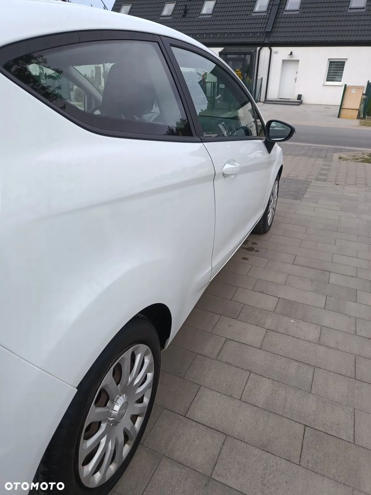 Ford Fiesta 1.25 Celebration - 16