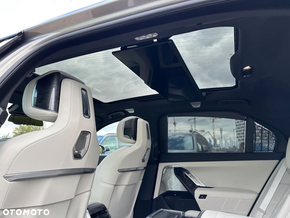 BMW Seria 7 740d xDrive mHEV M Sport sport - 23