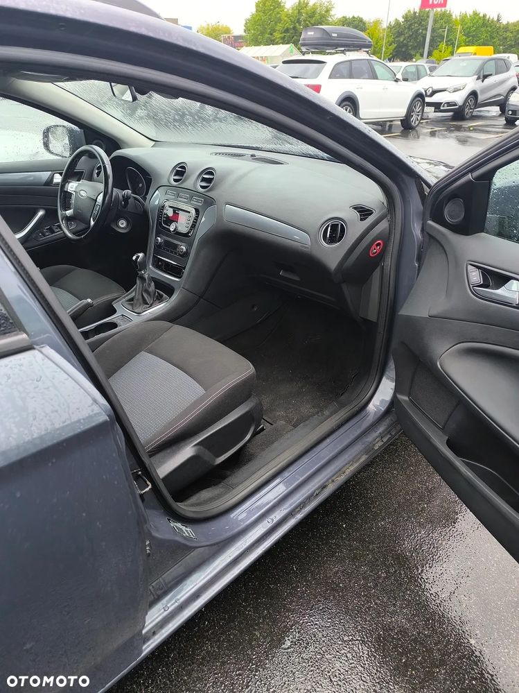 Ford Mondeo 1.6 Silver X - 13