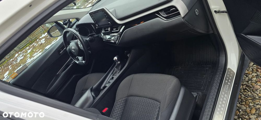 Toyota C-HR ver-1-8-hybrid-comfort - 7