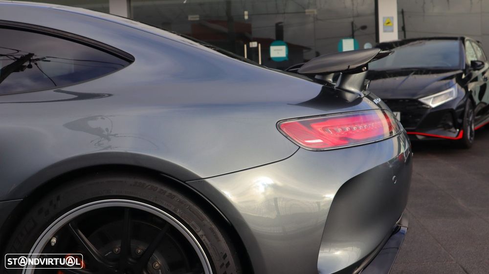 Mercedes-Benz AMG GT R - 6