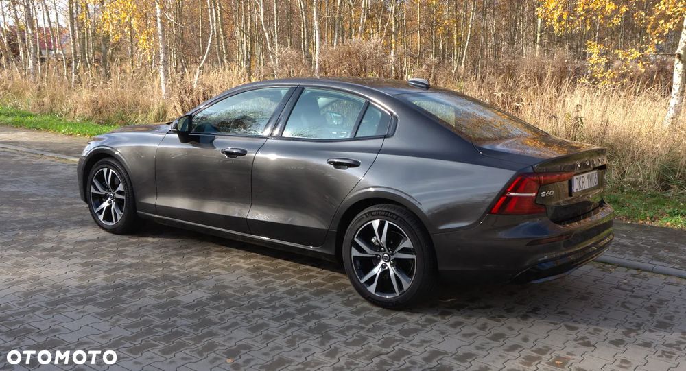 Volvo S60 B5 B Ultimate Dark - 5