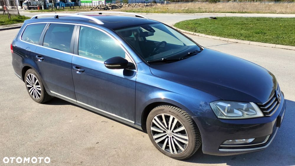 Volkswagen Passat - 4