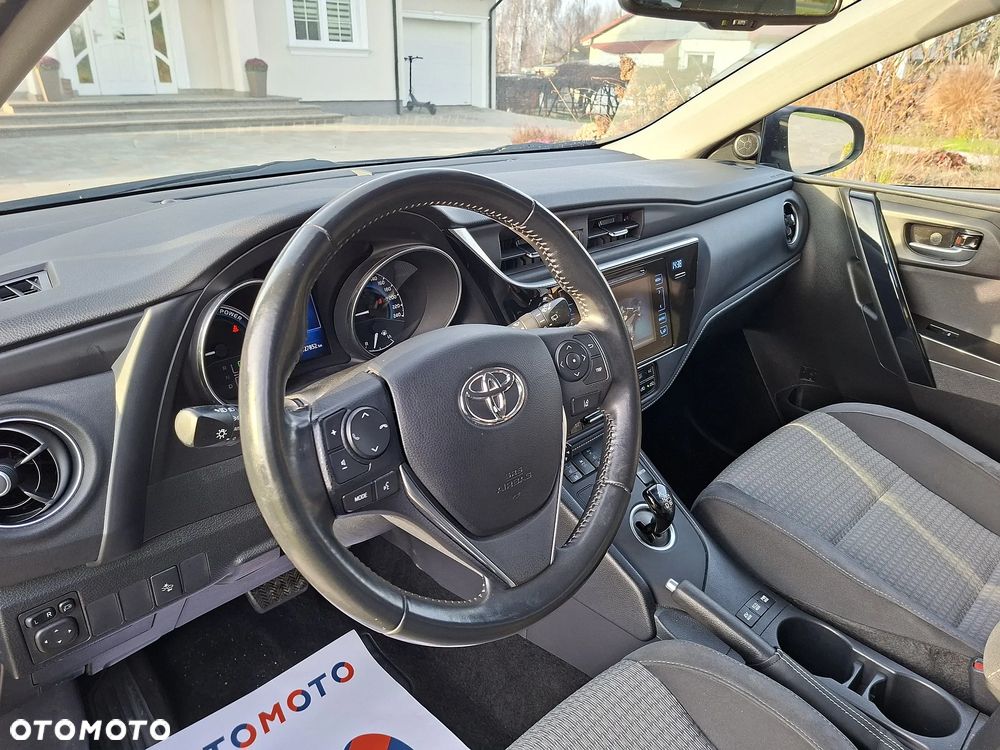 Toyota Auris - 7