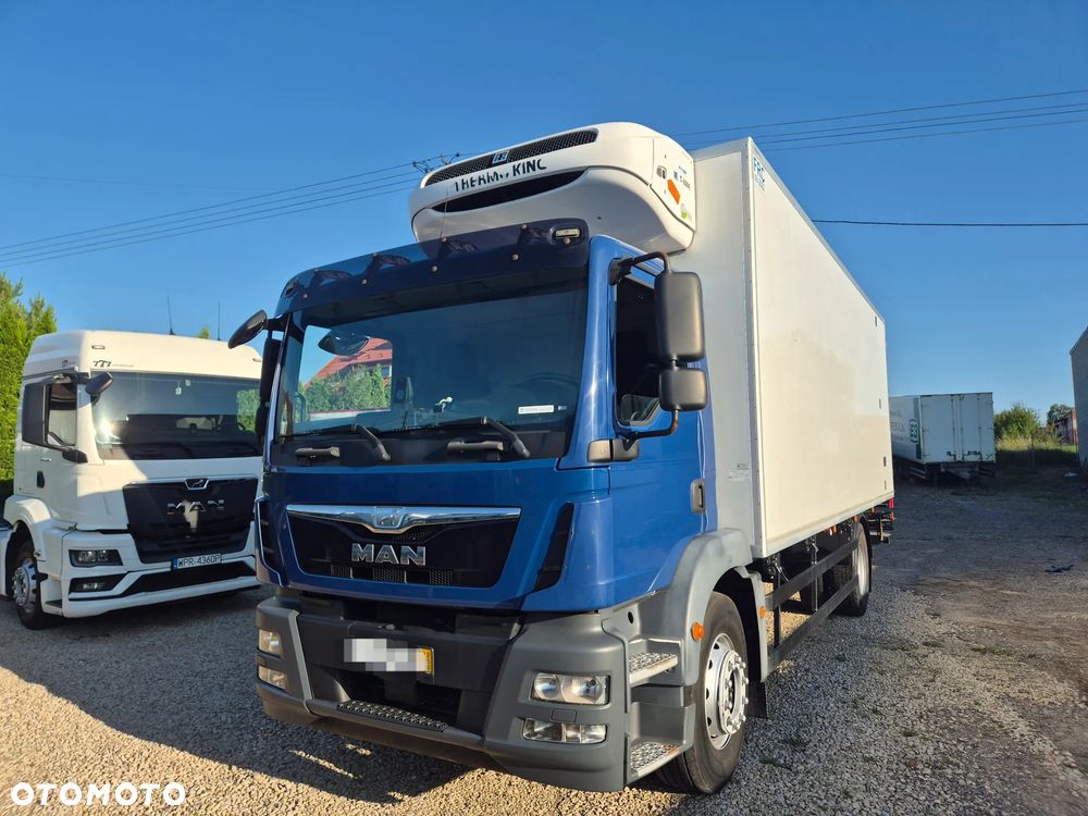 MAN TGM 18.290 Thermo King T-800r 2 zbiorniki z Niemiec 7.3m / 18 palet / winda i drzwi / OKAZJA - 11