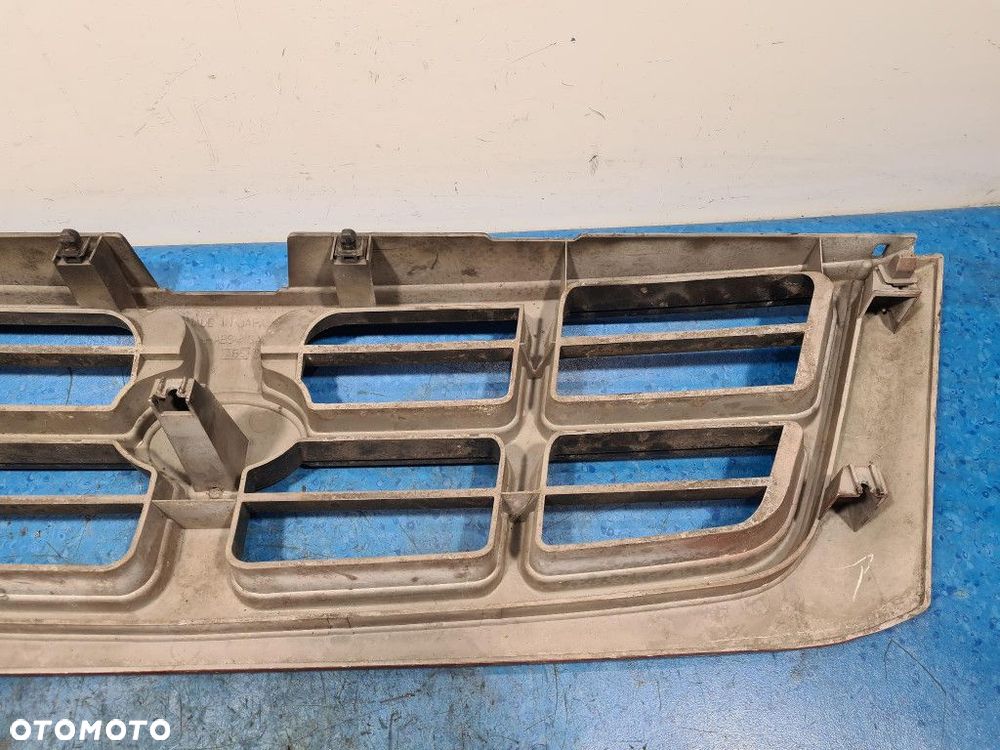 SUBARU FORESTER I ATRAPA GRILL - 8
