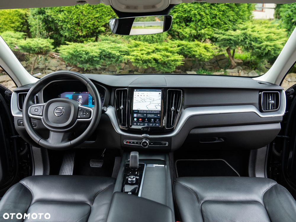 Volvo XC 60 B4 D AWD Geartronic Momentum Pro - 30