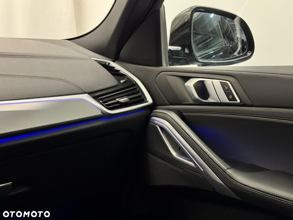 BMW X6 xDrive30d mHEV - 27