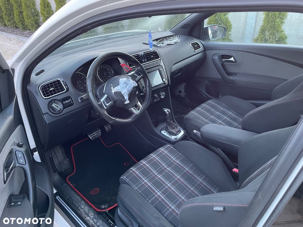 Volkswagen Polo 1.4 DSG GTI - 6