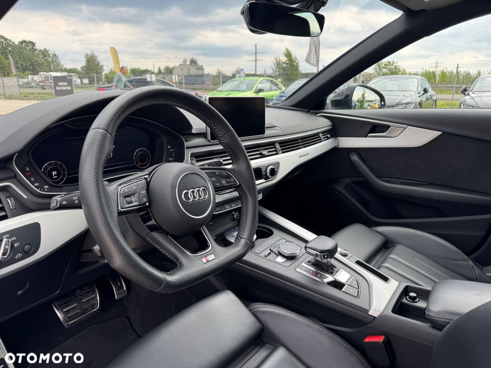 Audi A4 Limousine - 11