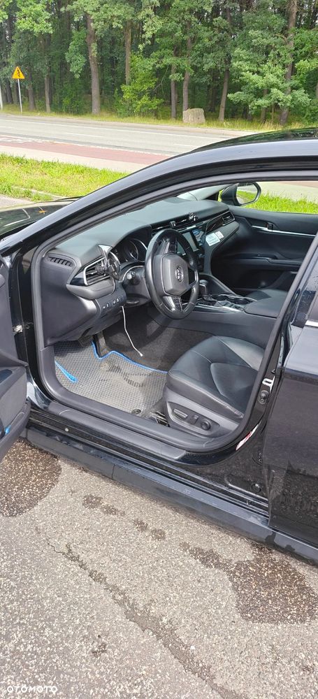 Toyota Camry 2.5 Hybrid Comfort CVT - 6