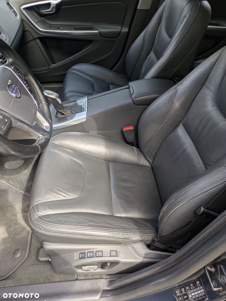 Volvo V60 D4 AWD Summum - 20