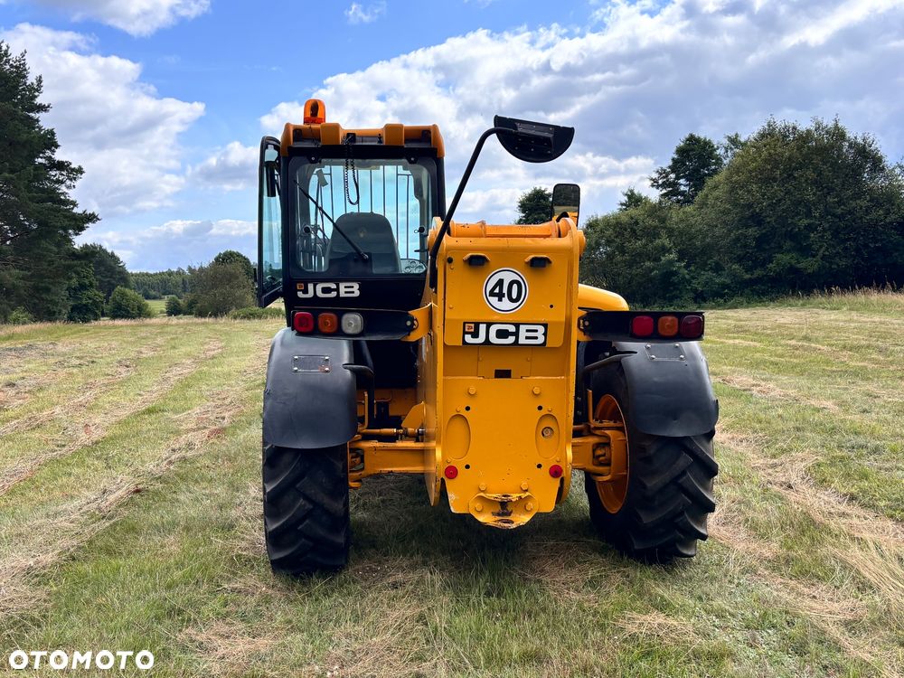 JCB - 6