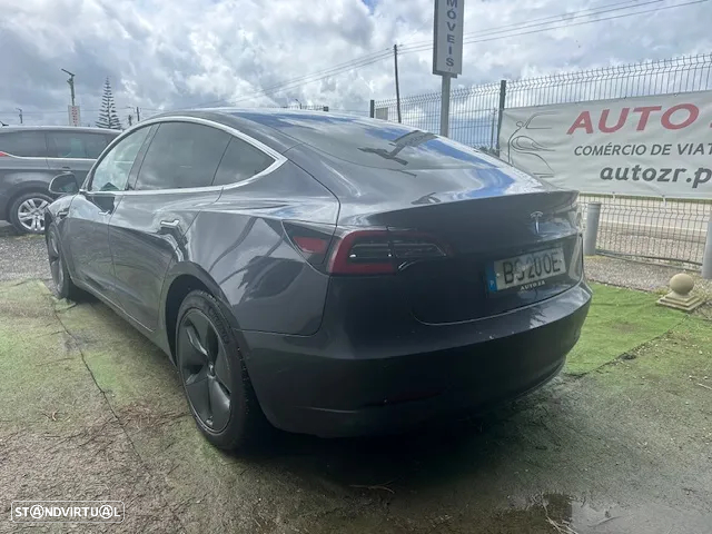 Tesla Model 3 Standard Range Plus RWD - 4