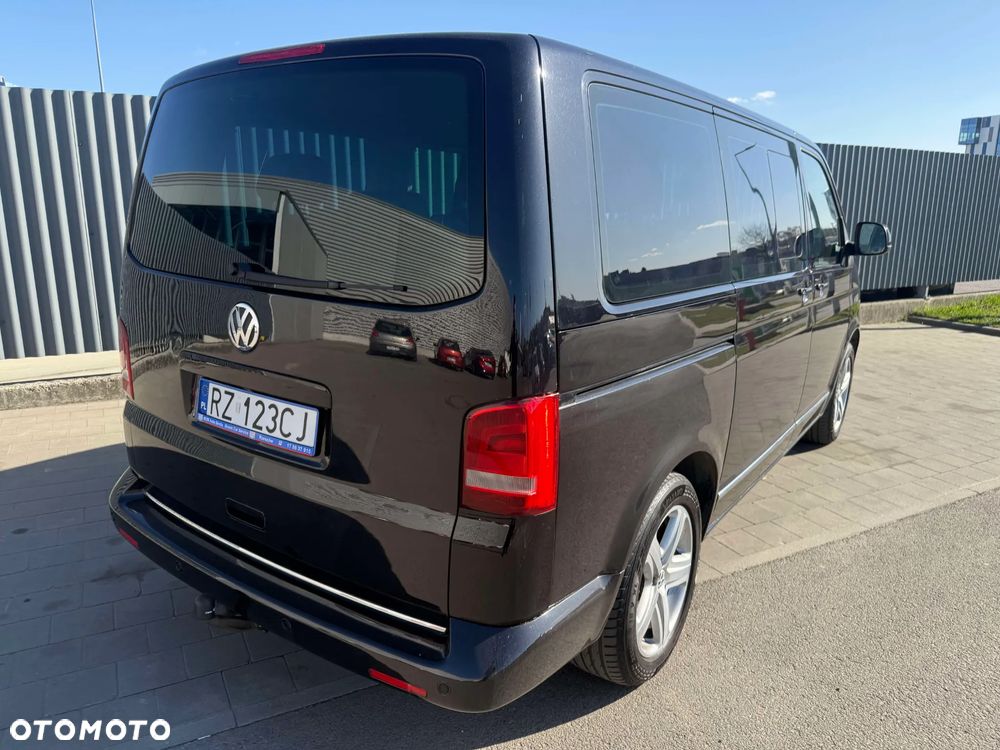 Volkswagen Multivan - 10