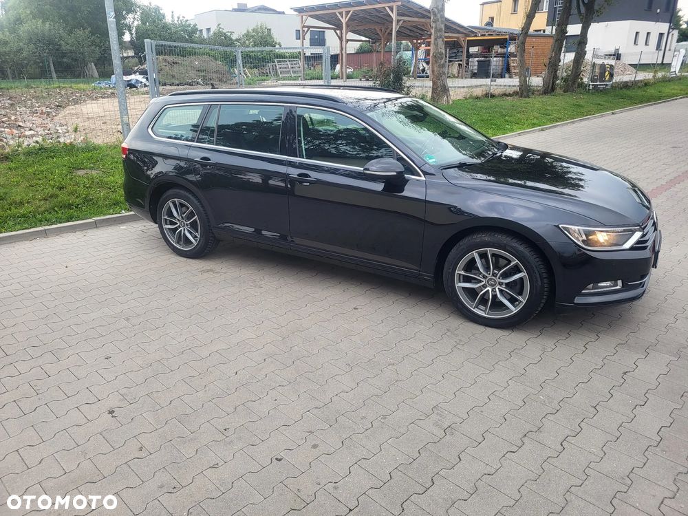 Volkswagen Passat 2.0 TDI EVO Elegance DSG - 2