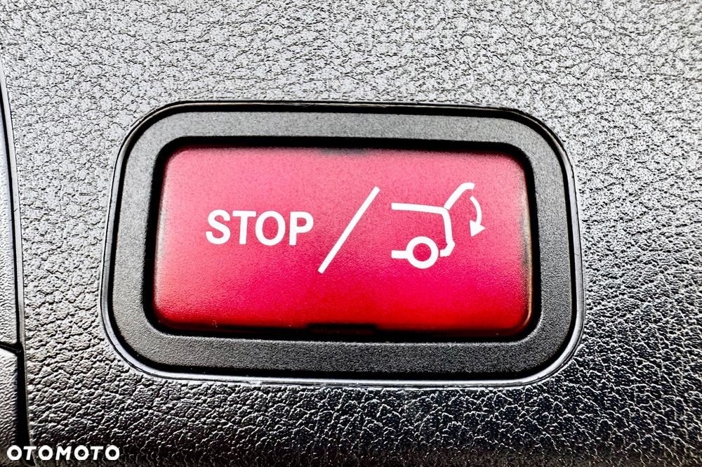 Mercedes-Benz GLB 200 d AMG Line 8G-DCT - 39