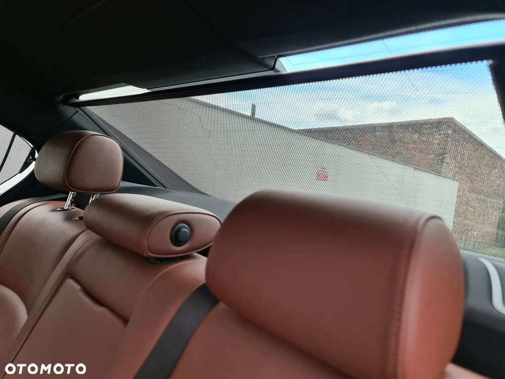 BMW Seria 5 520d xDrive Luxury Line - 6