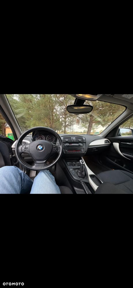 BMW Seria 1 116d - 2