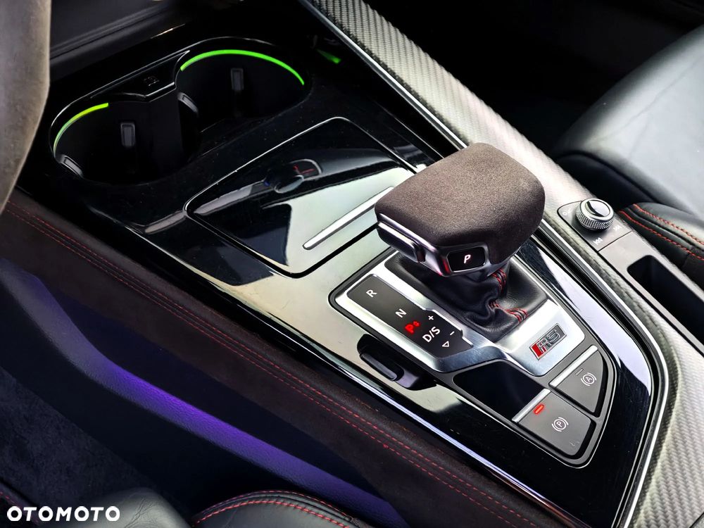 Audi RS4 Avant - 21