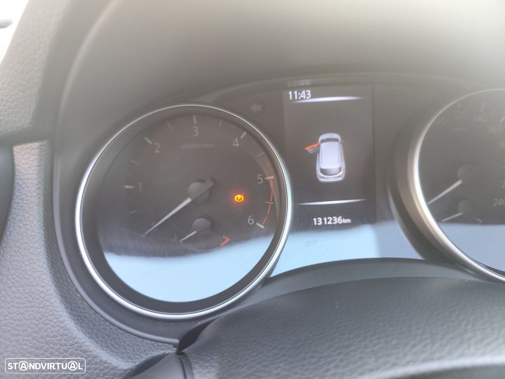 Nissan Qashqai 1.5 dCi N-Connecta - 17