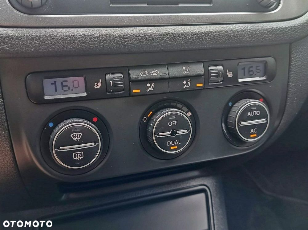 Volkswagen Tiguan - 16