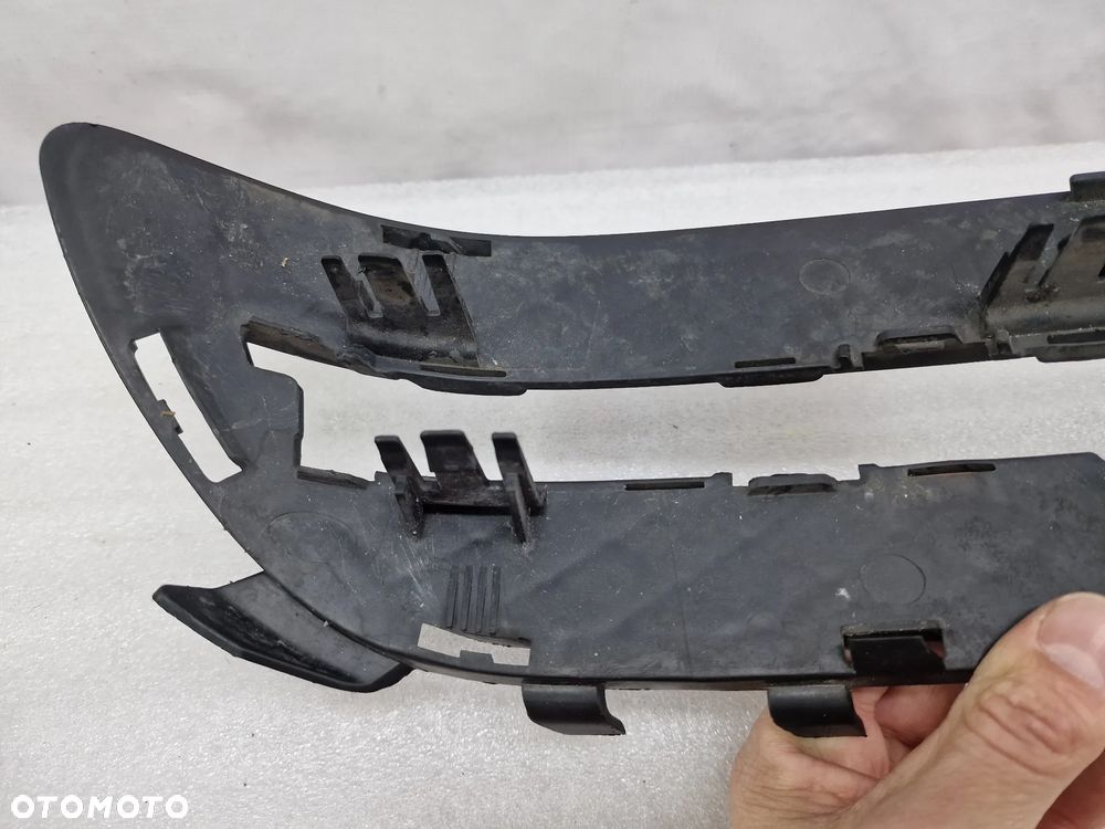 MERCEDES E-KLASSA W212 09- PRAWA KRATKA BOCZNA ZDERZAKA PRZEDNIEGO PRZÓD ( AVANGARDE ) , NR A2128851823 , NR AUKCJI C/138 - 7