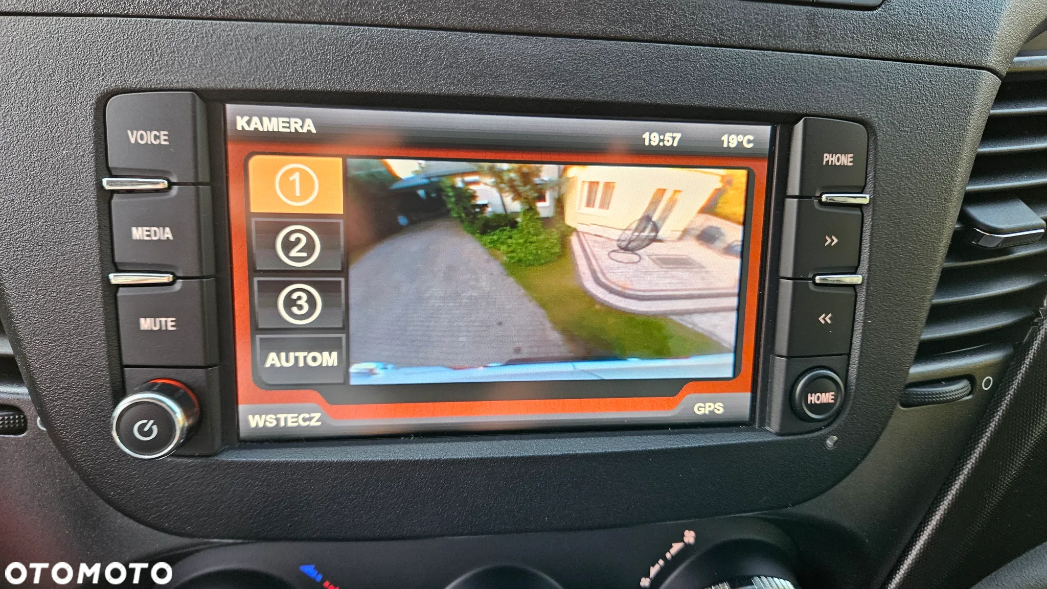 Iveco Daily 35S17 3,0D HI-MATIC - 23