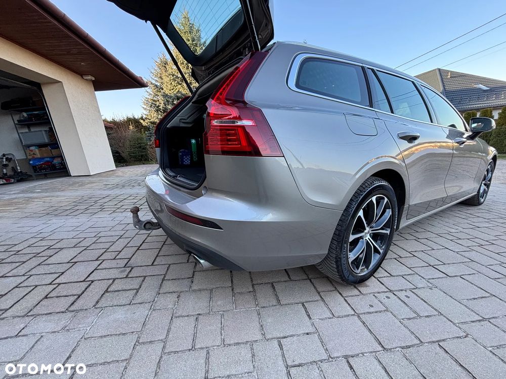 Volvo V60 B3 B Geartronic Momentum Pro - 21