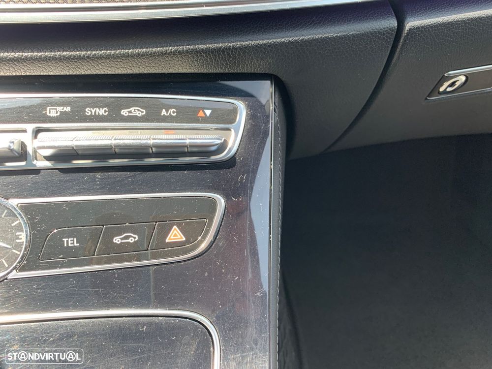 Mercedes-Benz E 220 d AMG Line - 34