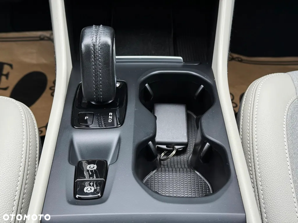 Volvo XC 40 - 35