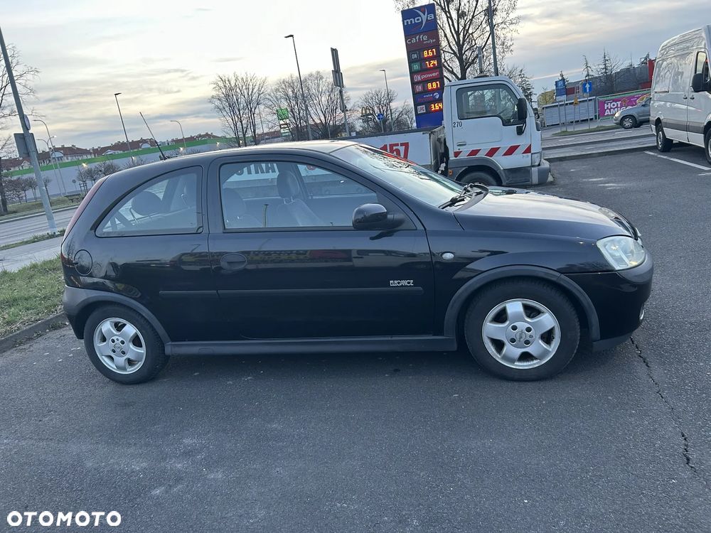 Opel Corsa 1.2 16V Elegance - 3