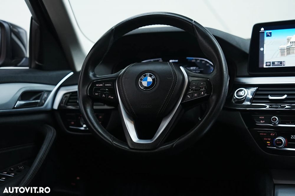 BMW Seria 5 530e xDrive AT PHEV - 15