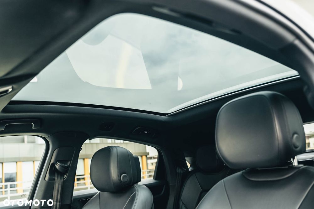 Porsche Cayenne Coupe E-Hybrid - 29