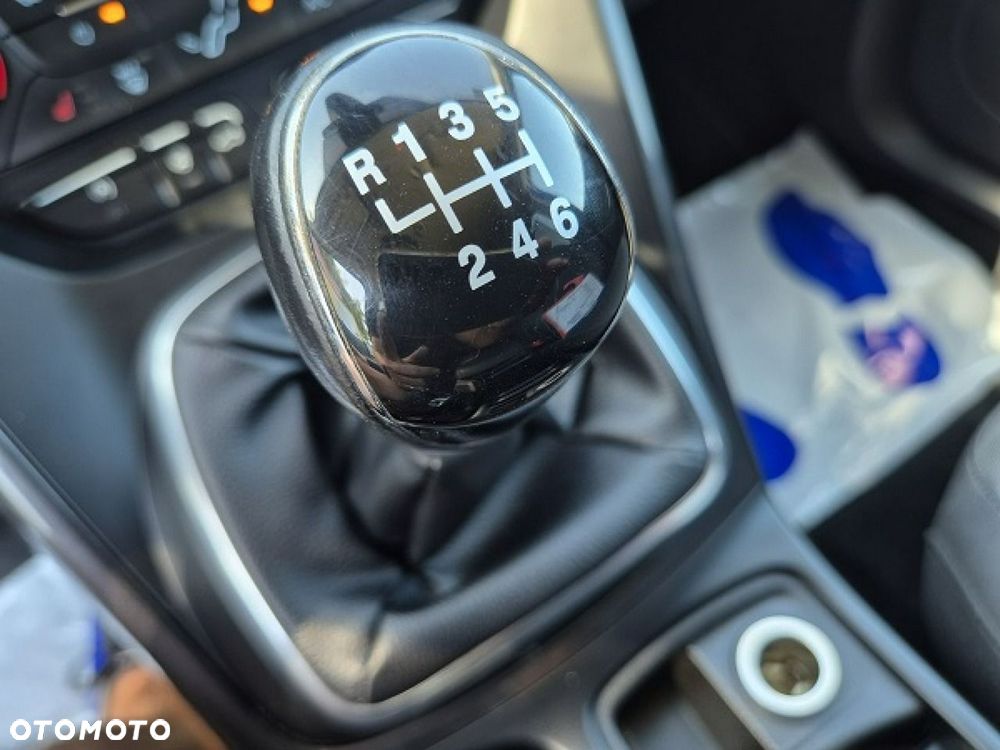 Ford Grand C-MAX - 41