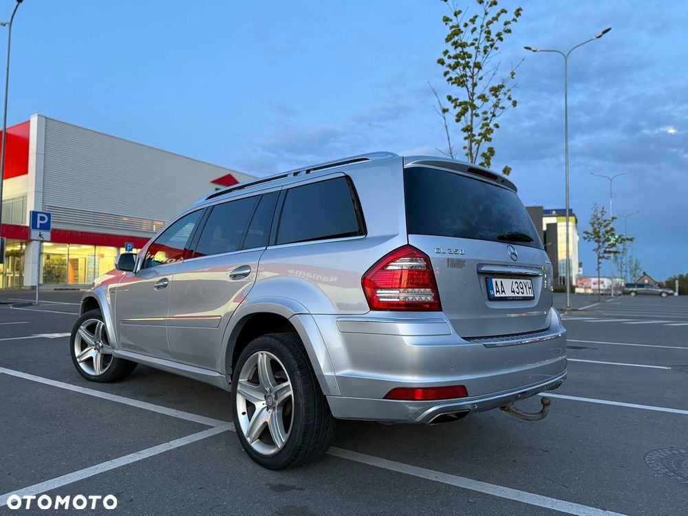 Mercedes-Benz GL 350 BlueTec - 3